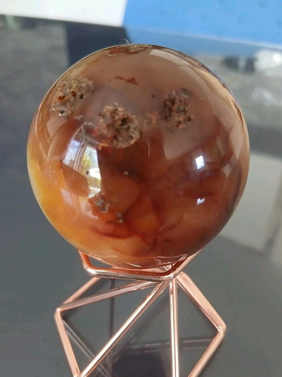 Esfera de ágata roja Cornaline 5 cm / 220 g con imperfecciones naturales – photo 2